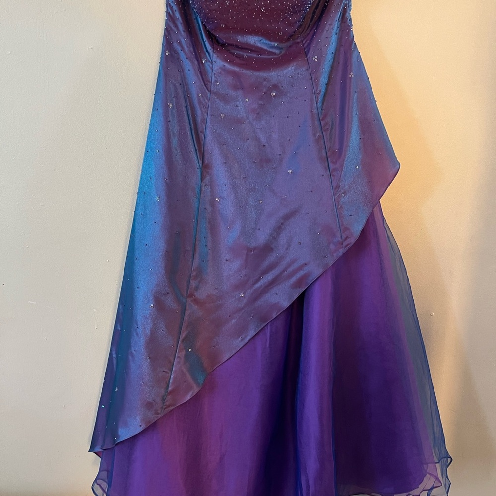 Elegant Purple Strapless Evening Gown